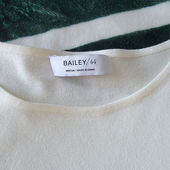 Saoco Sweater - Bailey 44 - Picture 2 of 10